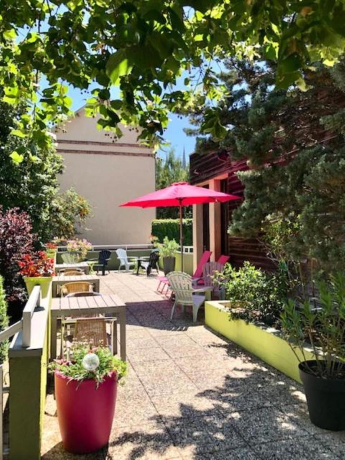 B&B Hotel Chartres Centre Cathedrale 3 Etoiles Exterior photo